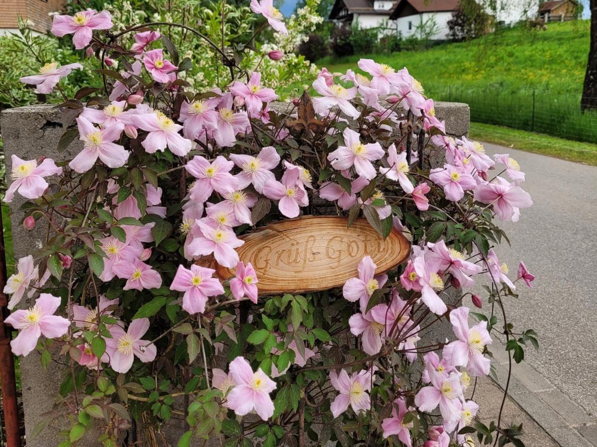 I24Rooms - Gaestezimmer Mit Eigenem Garten Legau Eksteriør bilde