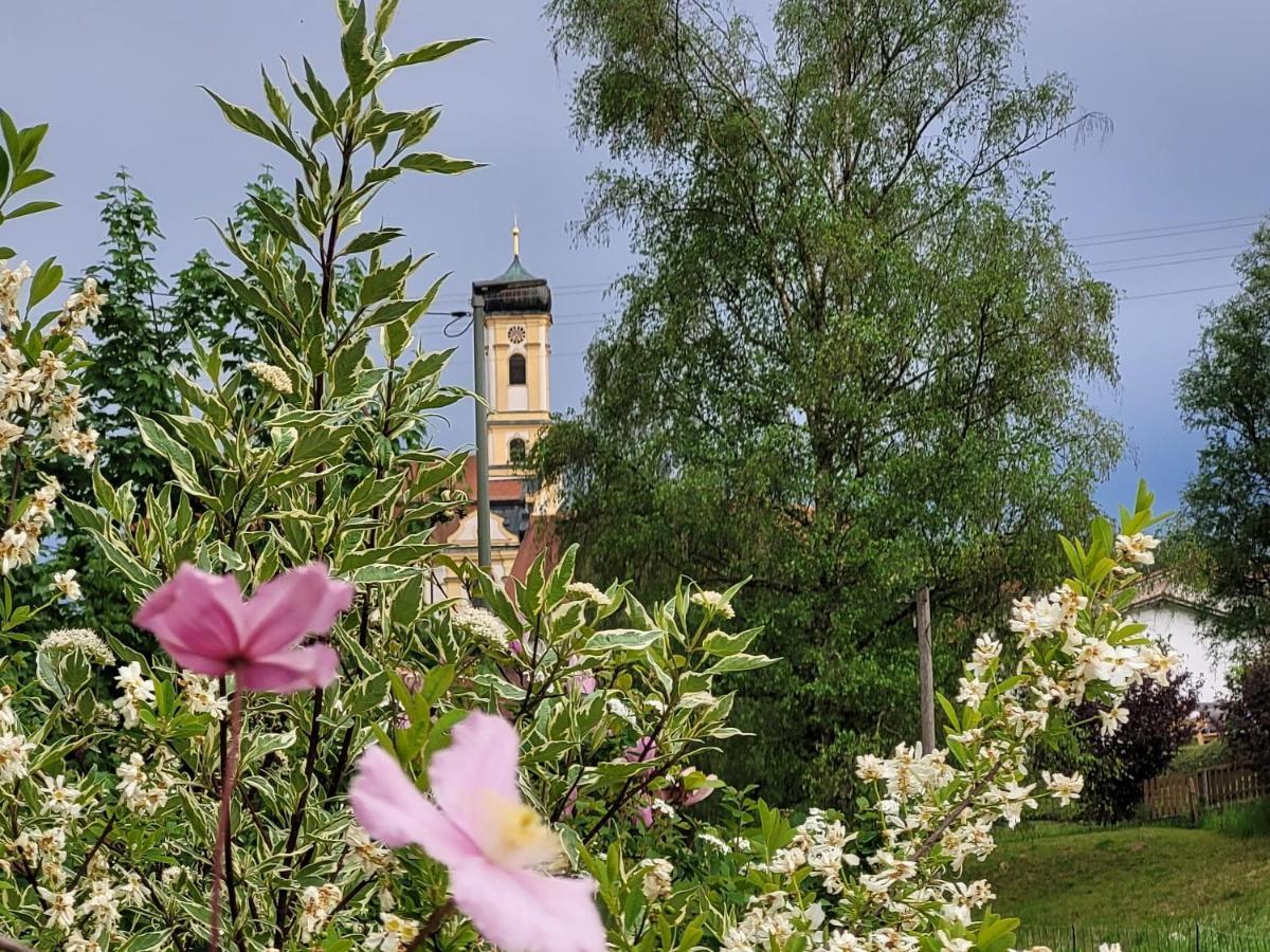 I24Rooms - Gaestezimmer Mit Eigenem Garten Legau Eksteriør bilde