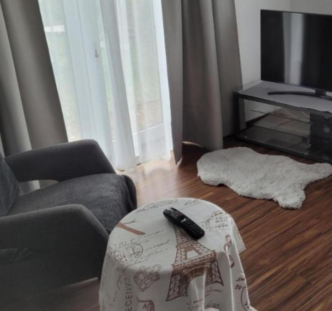 I24Rooms - Gaestezimmer Mit Eigenem Garten Legau Eksteriør bilde