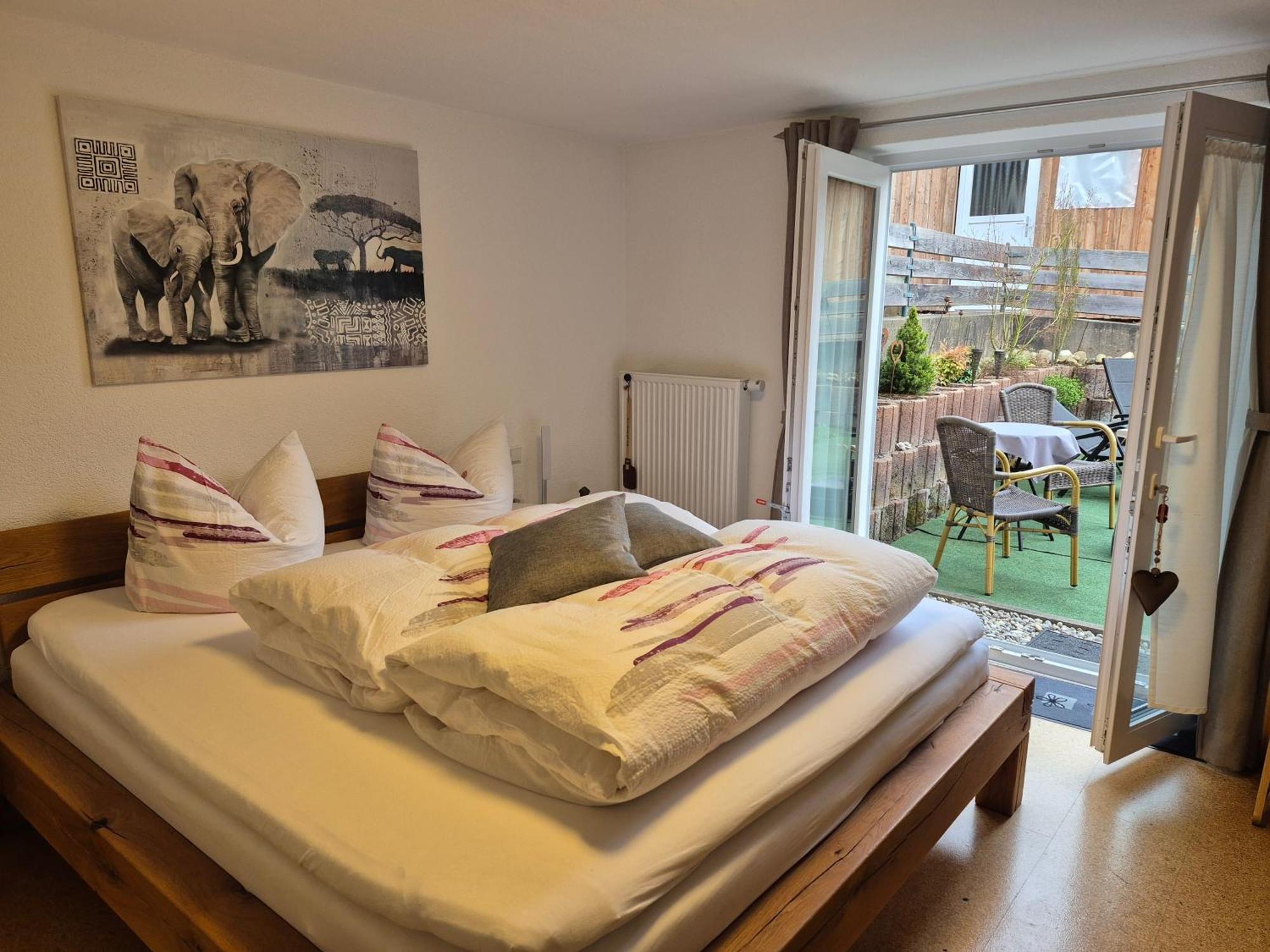 I24Rooms - Gaestezimmer Mit Eigenem Garten Legau Eksteriør bilde