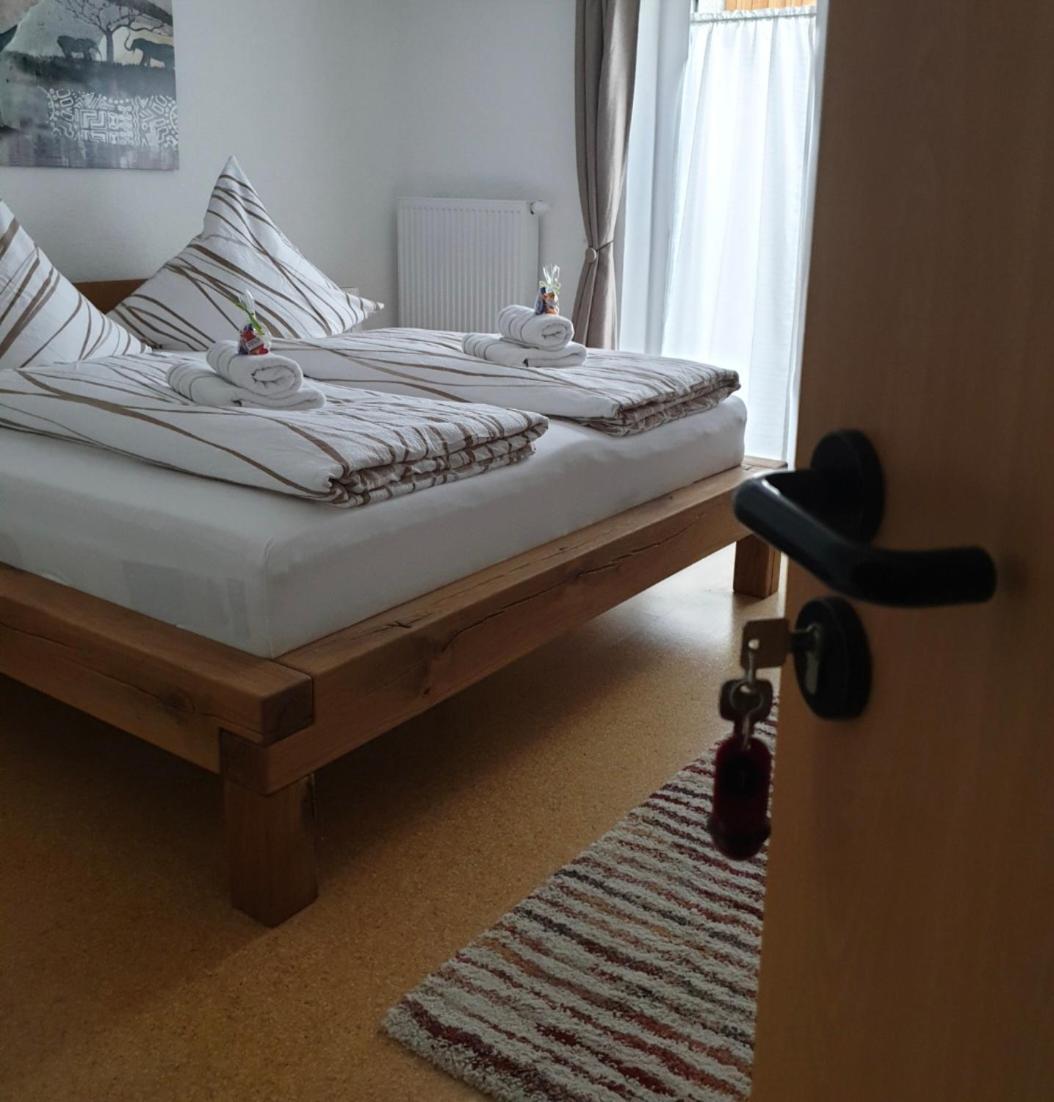 I24Rooms - Gaestezimmer Mit Eigenem Garten Legau Eksteriør bilde